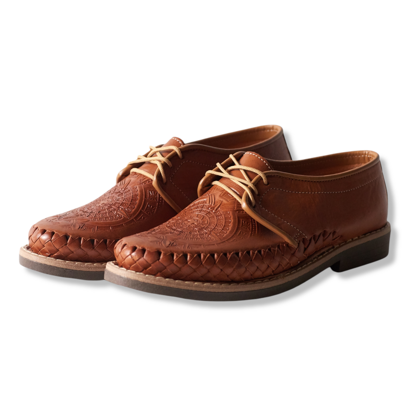 008/ Nuez Aztec shoe