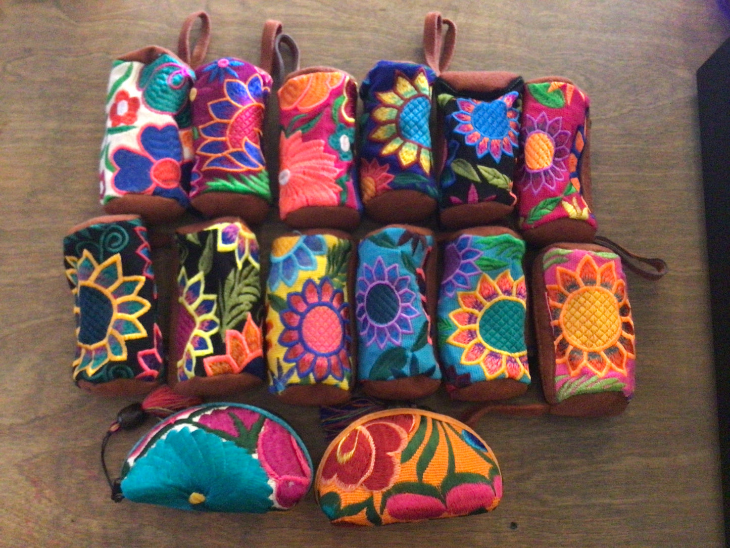Embroidered Monederos