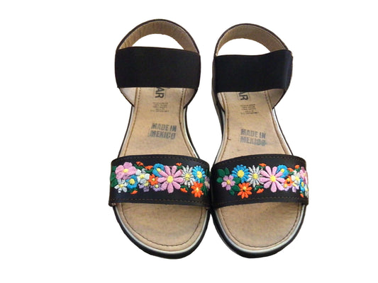 300/ Flores Cafe/ Shoe