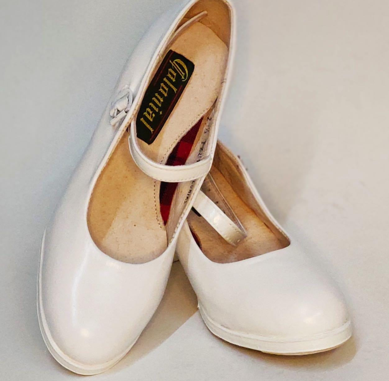 225/ Blanco adult Folklorico shoe