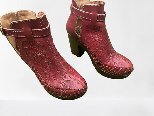 1001/ Vino boot