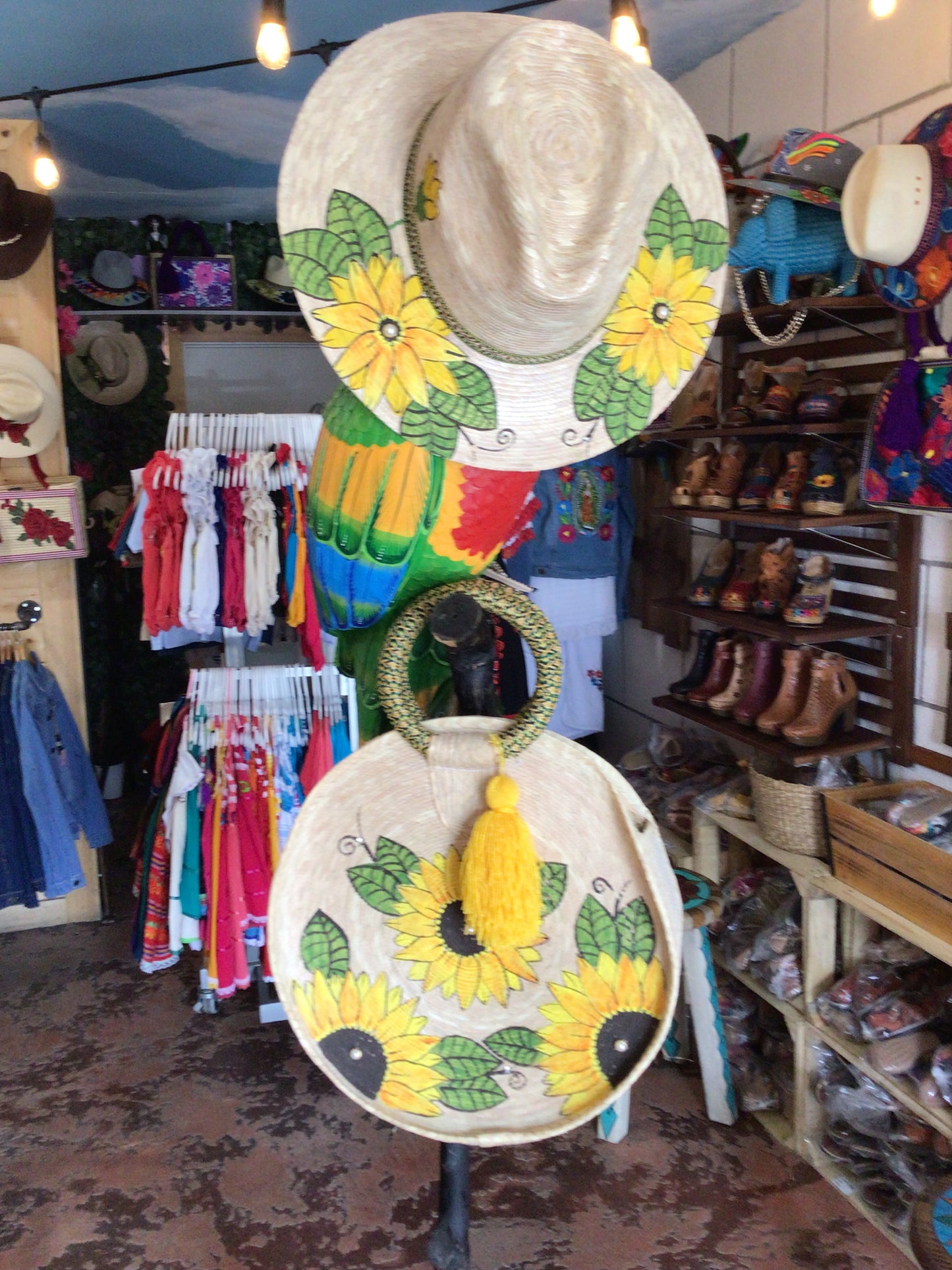 Flower straw hat and tote bag