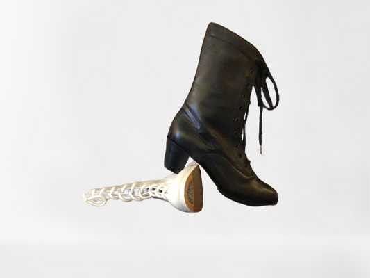 129/ Negro Folklorico boot