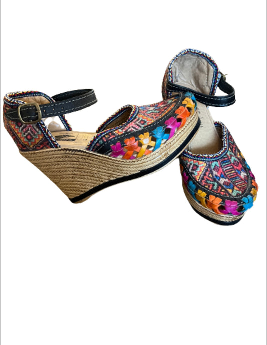 1117/ Tela shoe